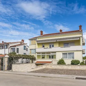  Apartment Alto Kroatien